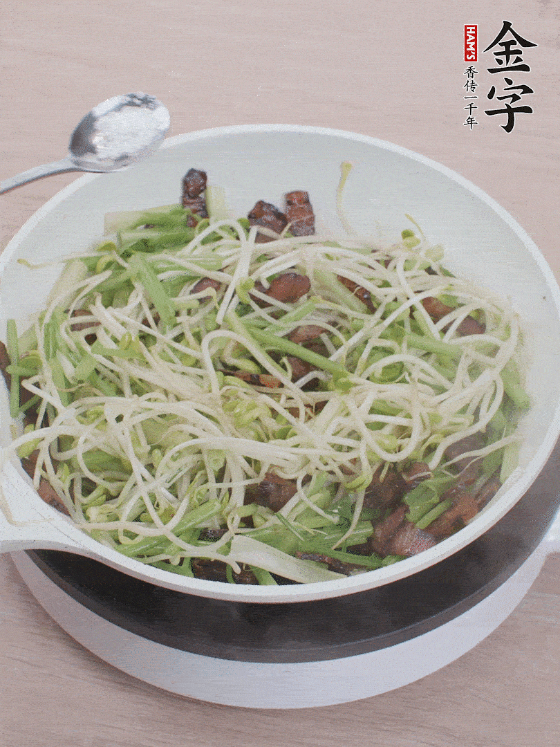 1點鹽、糖調(diào)味。