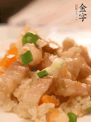 出鍋后撒點(diǎn)蔥花更香。